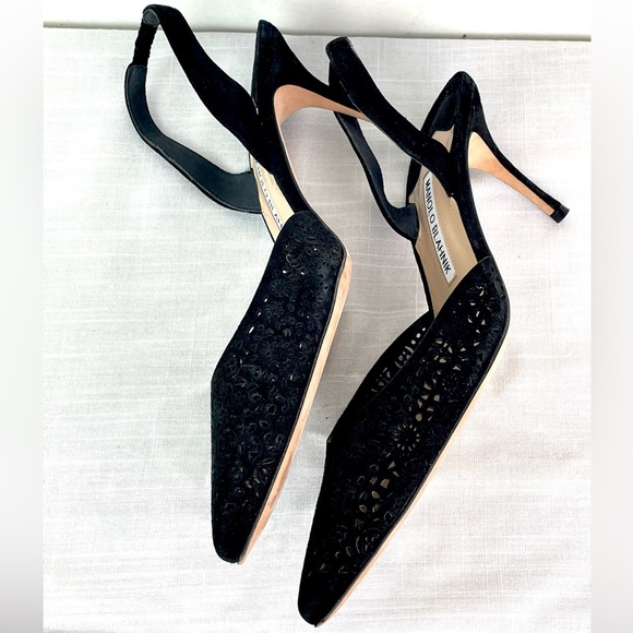 Manolo Blahnik Black Suede Lace Pattern Mesh Suede Slingback Pumps Size 39 - Picture 7 of 7